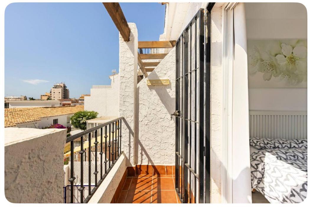 La Casa En La Carihuela Playa A 4 Minutos A Pie Vakantiehuis