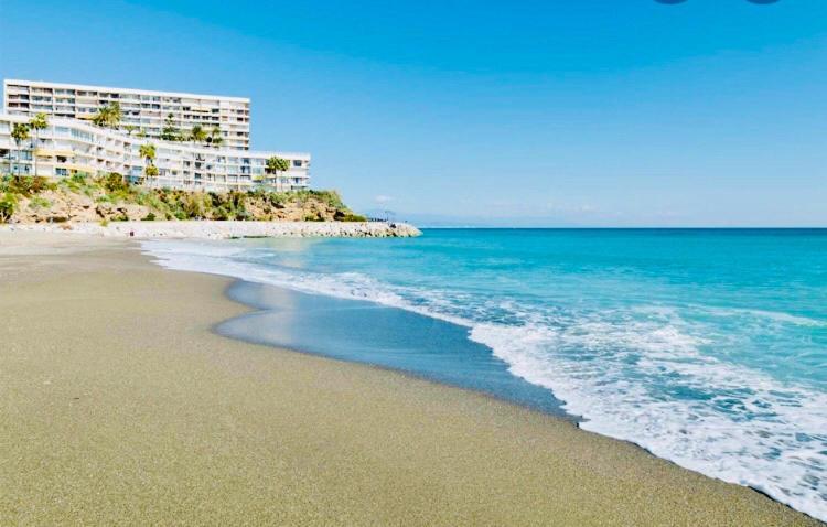 La Casa En La Carihuela Playa A 4 Minutos A Pie Сasa de vacaciones Torremolinos
